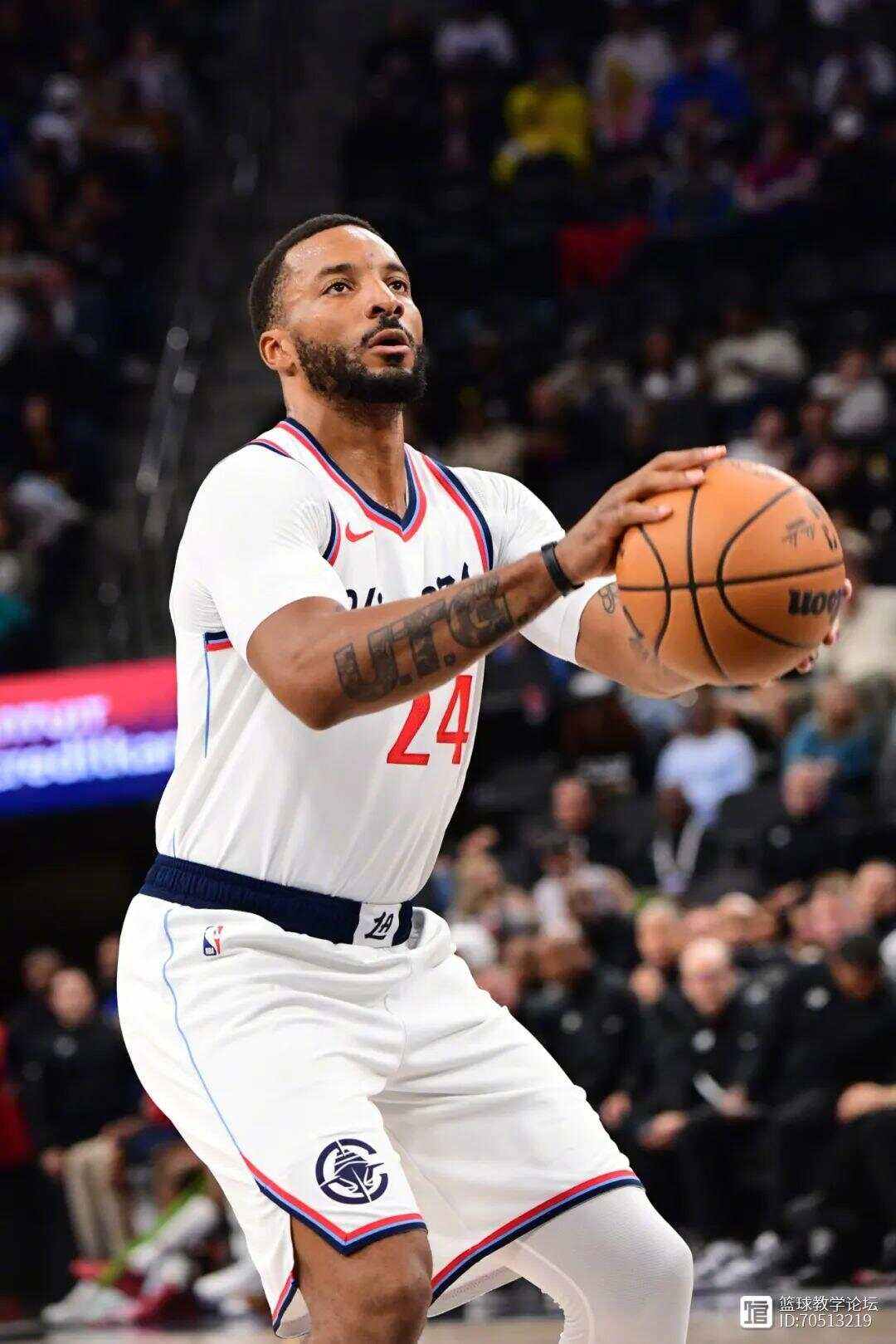 开云体育登录-关于爵士后卫连续场砍下+:成为球队得分王的信息