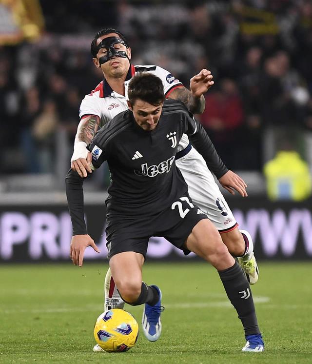 尤文图斯坚持不懈取得来之不易胜利的简单介绍 尤文图斯坚持不懈取得来之不易胜利的简单介绍