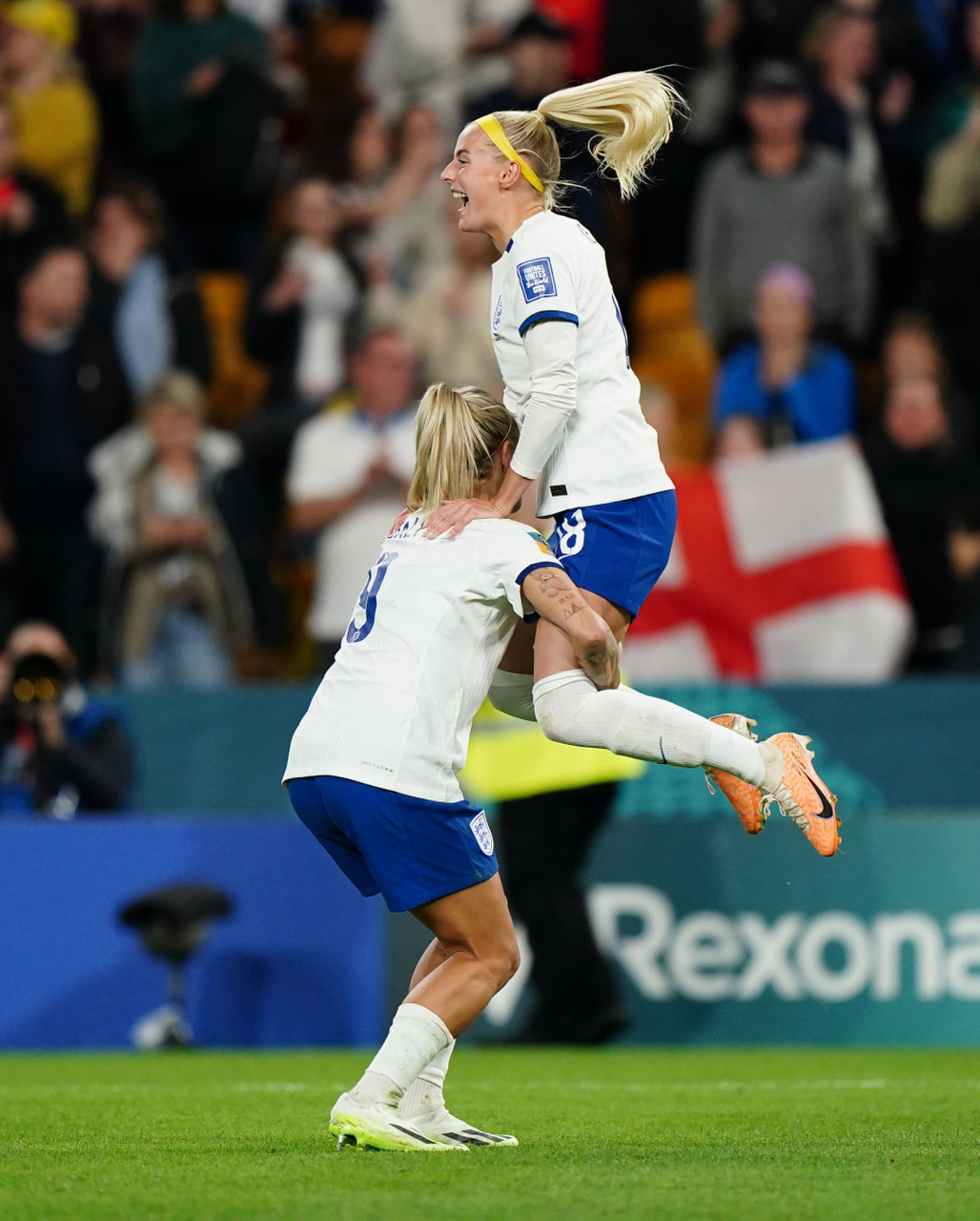 开云体育官网-包含丹麦-险胜英格兰，成功晋级半决赛的词条