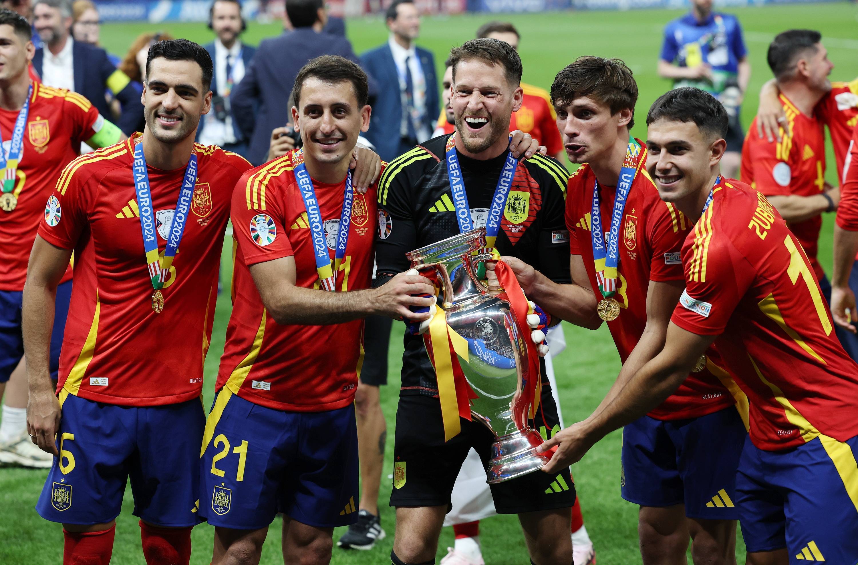 西班牙男篮大胜意大利,晋级国际篮球比赛四强 西班牙男篮大胜意大利,晋级国际篮球比赛四强