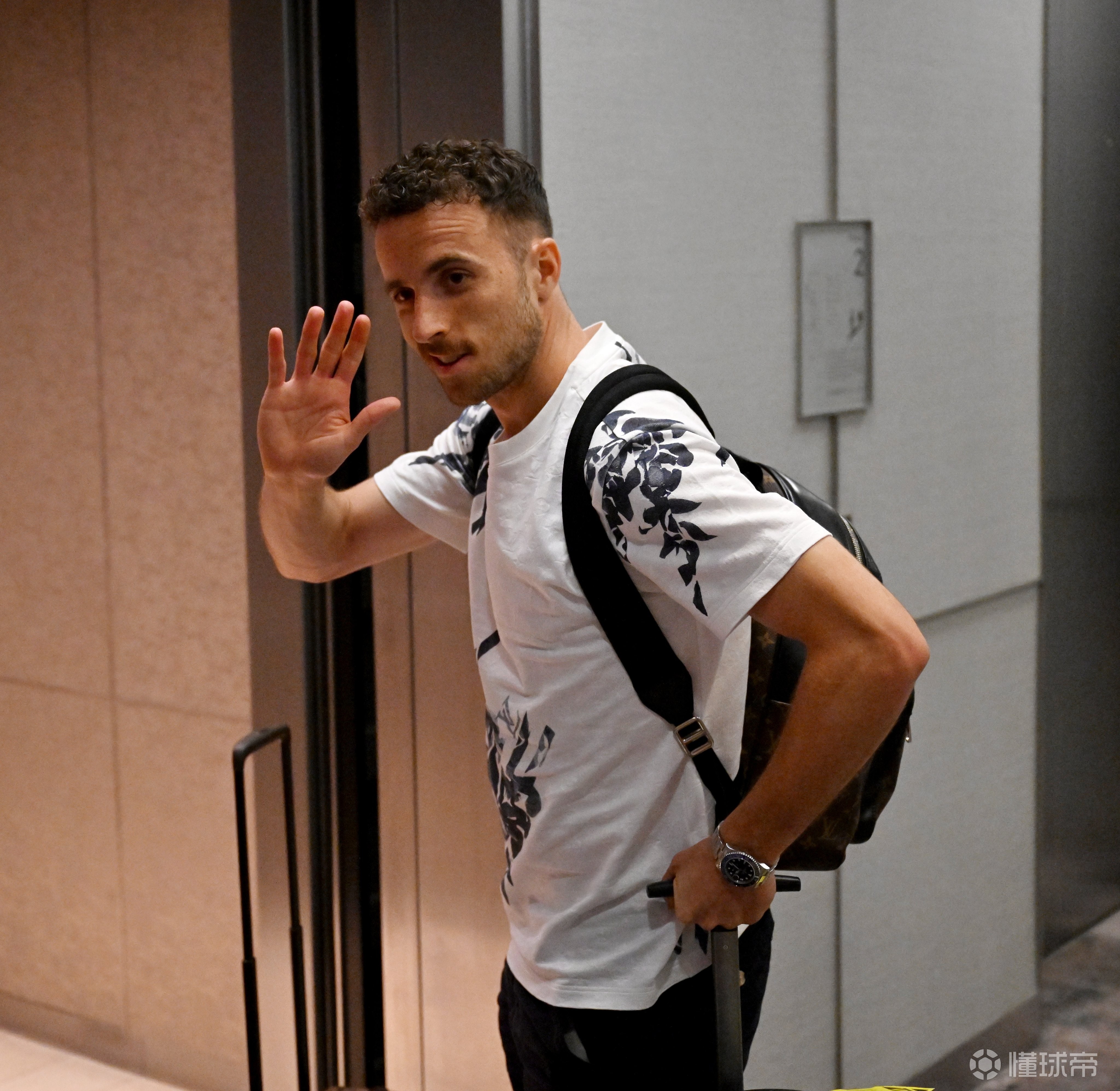 开云平台-利物浦球员集体伤愈归队，备战下一轮的简单介绍