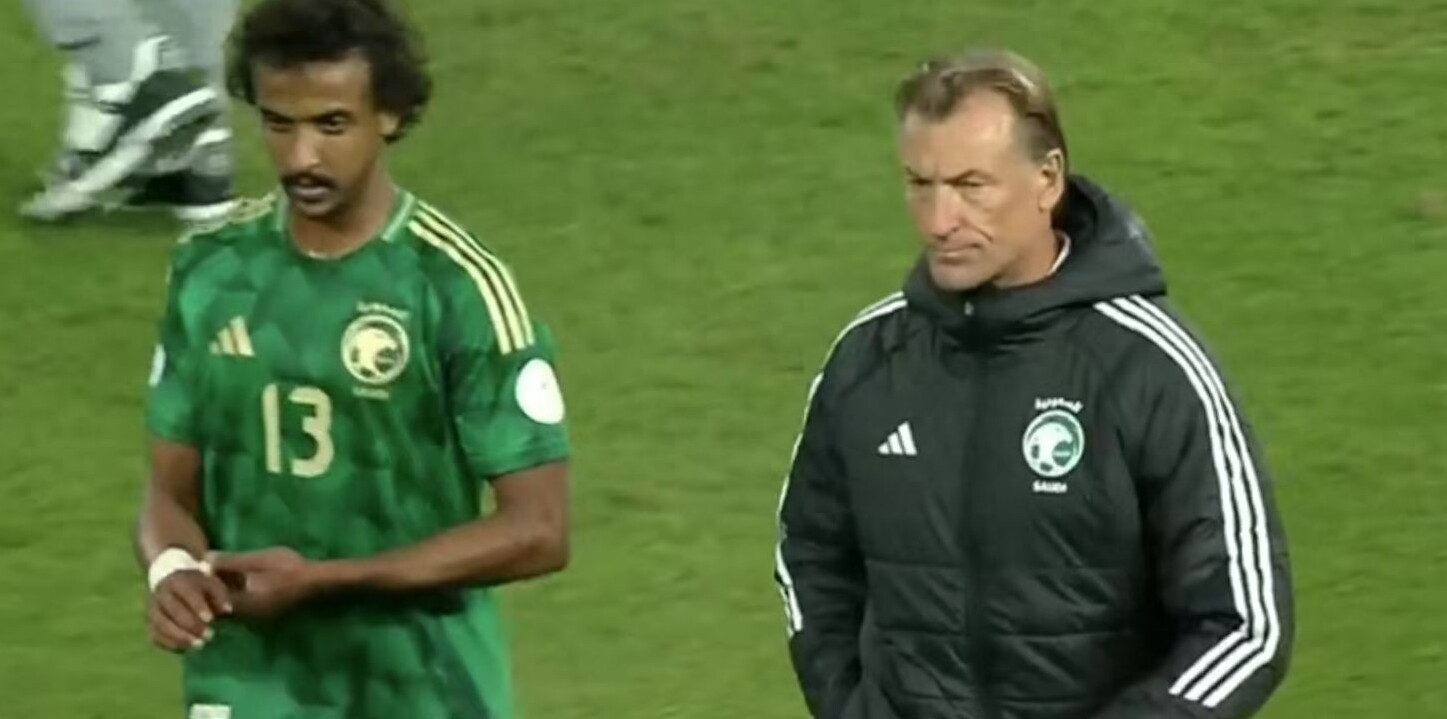 开云体育下载-澳洲黄金海岸队客场逆袭，晋级强