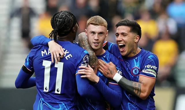 开云体育中国-切尔西遭遇惨败，教练团队面临考验