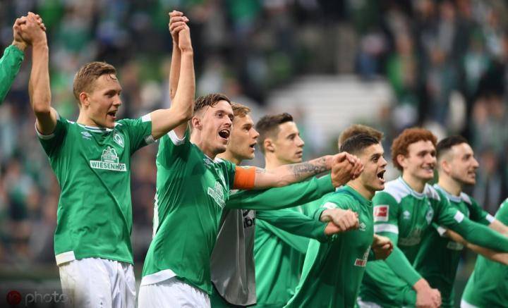 开云体育官方网站-法兰克福主场力克不莱梅，扭转连败局面