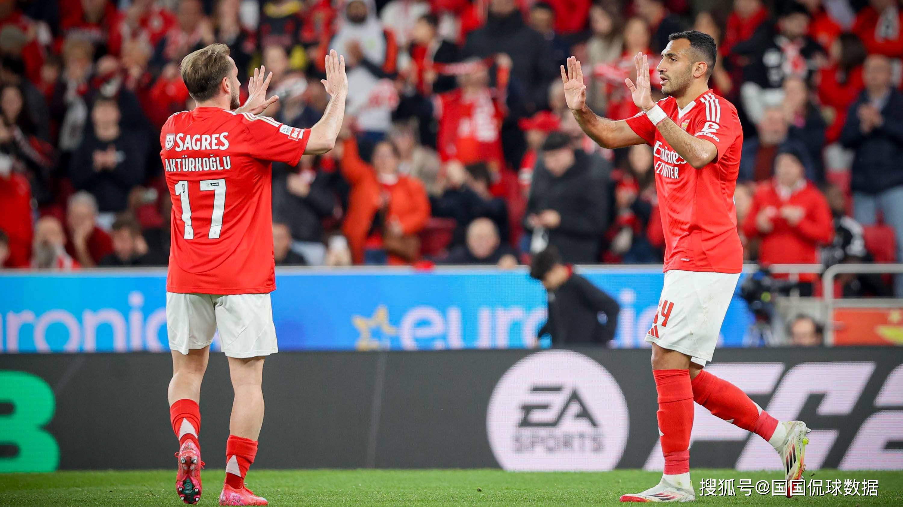 包含热点聚焦!欧预赛下轮比赛即将打响,球迷热情高涨的词条 包含热点聚焦!欧预赛下轮比赛即将打响,球迷热情高涨的词条