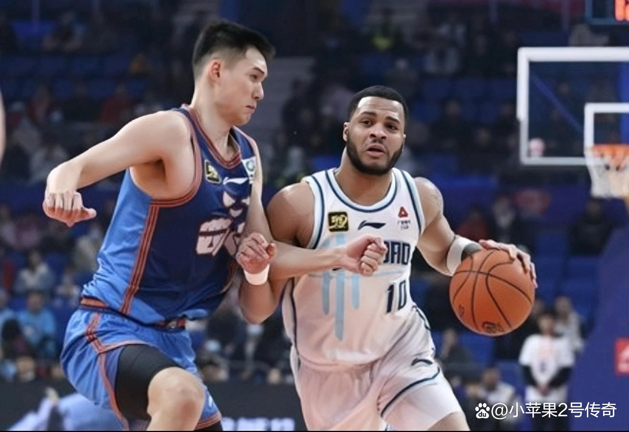 四川男篮队为赛场带来了全新的活力 四川男篮队为赛场带来了全新的活力