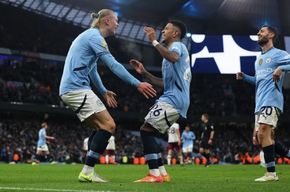 西汉姆联客场遭遇逆转失利,失去领先优势 西汉姆联客场遭遇逆转失利,失去领先优势