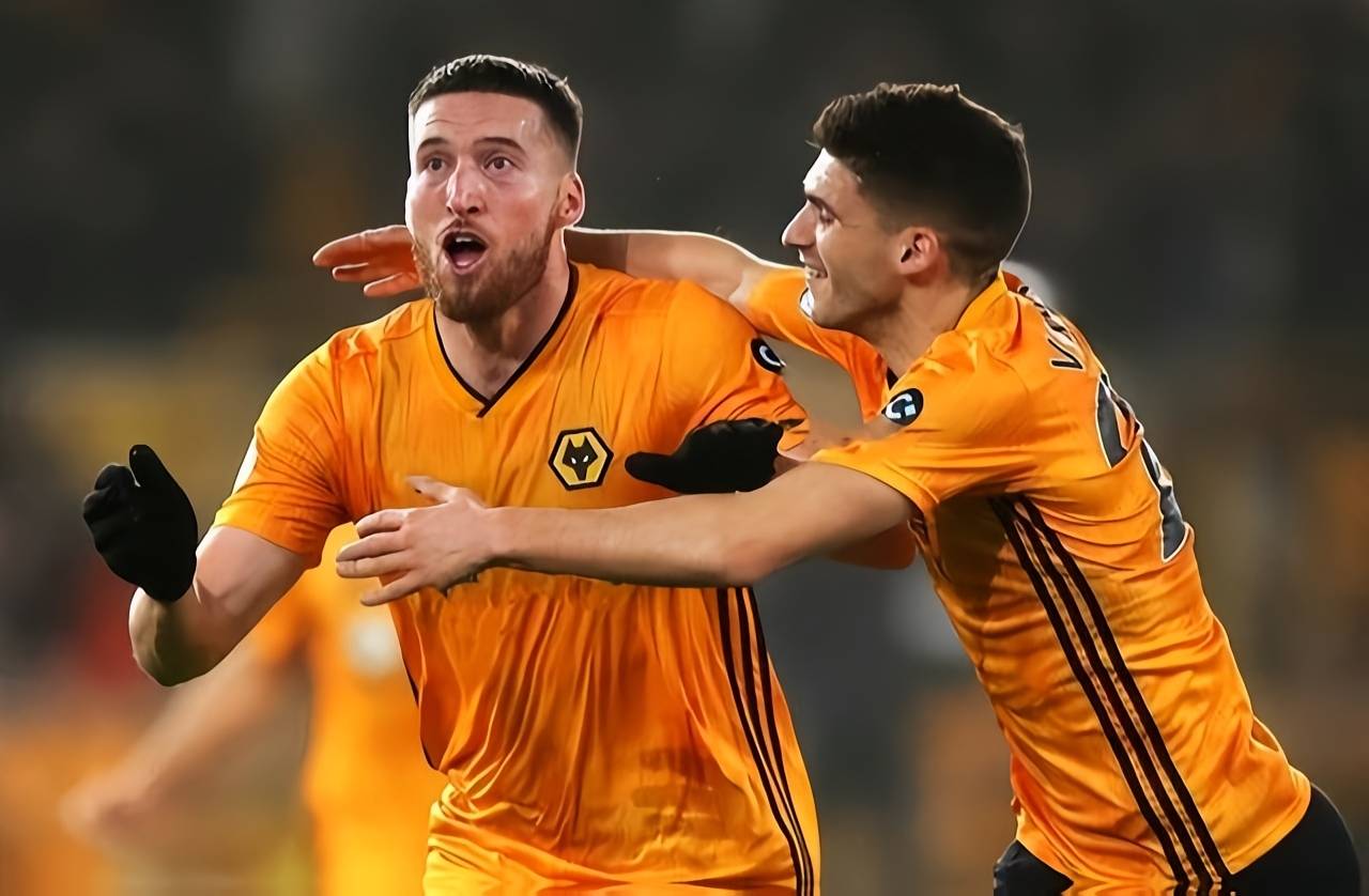 开云体育官方网站-关于狼队球员在英超比赛中展现出色实力，士气高昂的信息