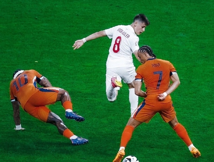 奥地利队大胜意大利晋级半决赛 奥地利队大胜意大利晋级半决赛