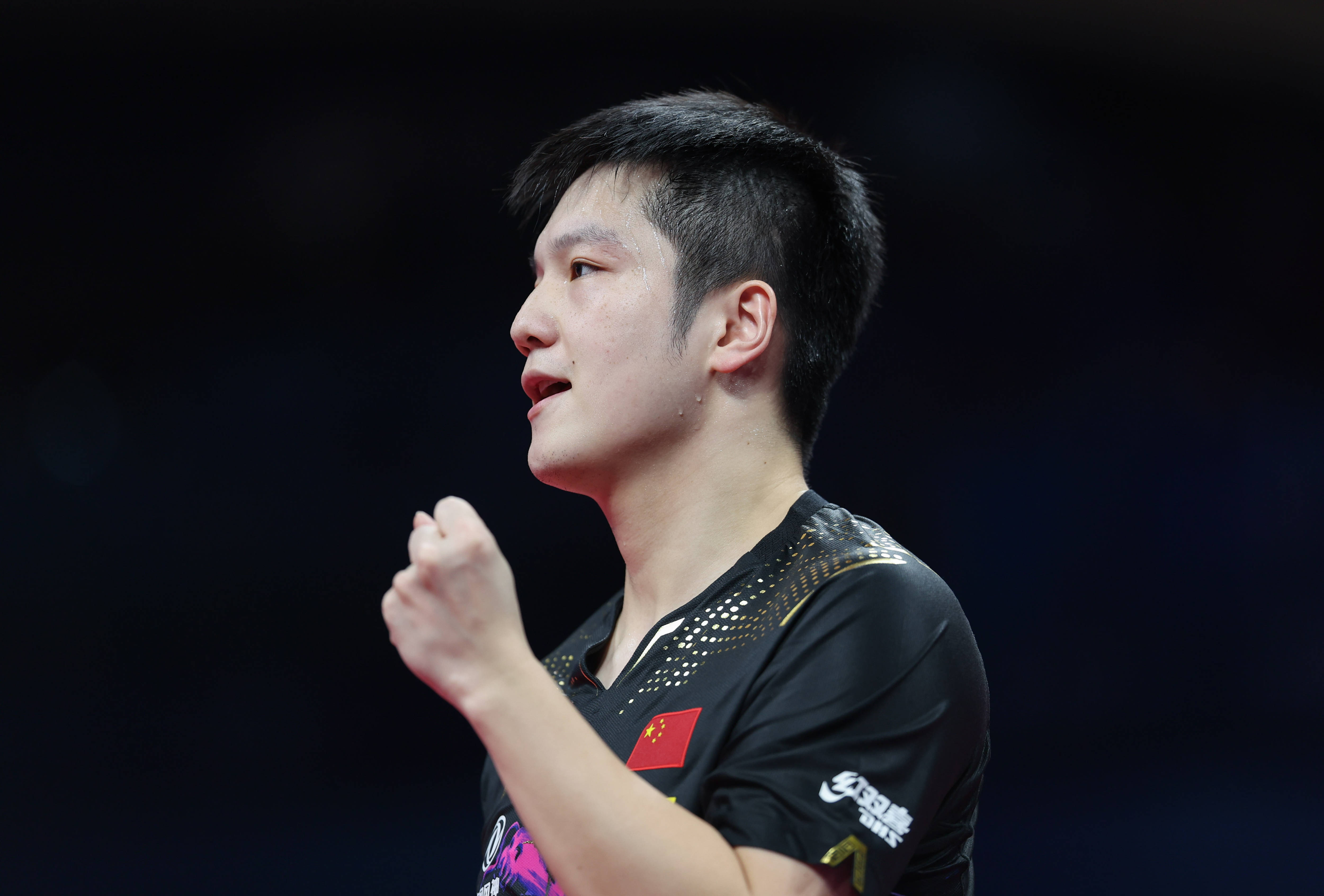 北京首钢沉痛告负,成都队夺胜 北京首钢沉痛告负,成都队夺胜