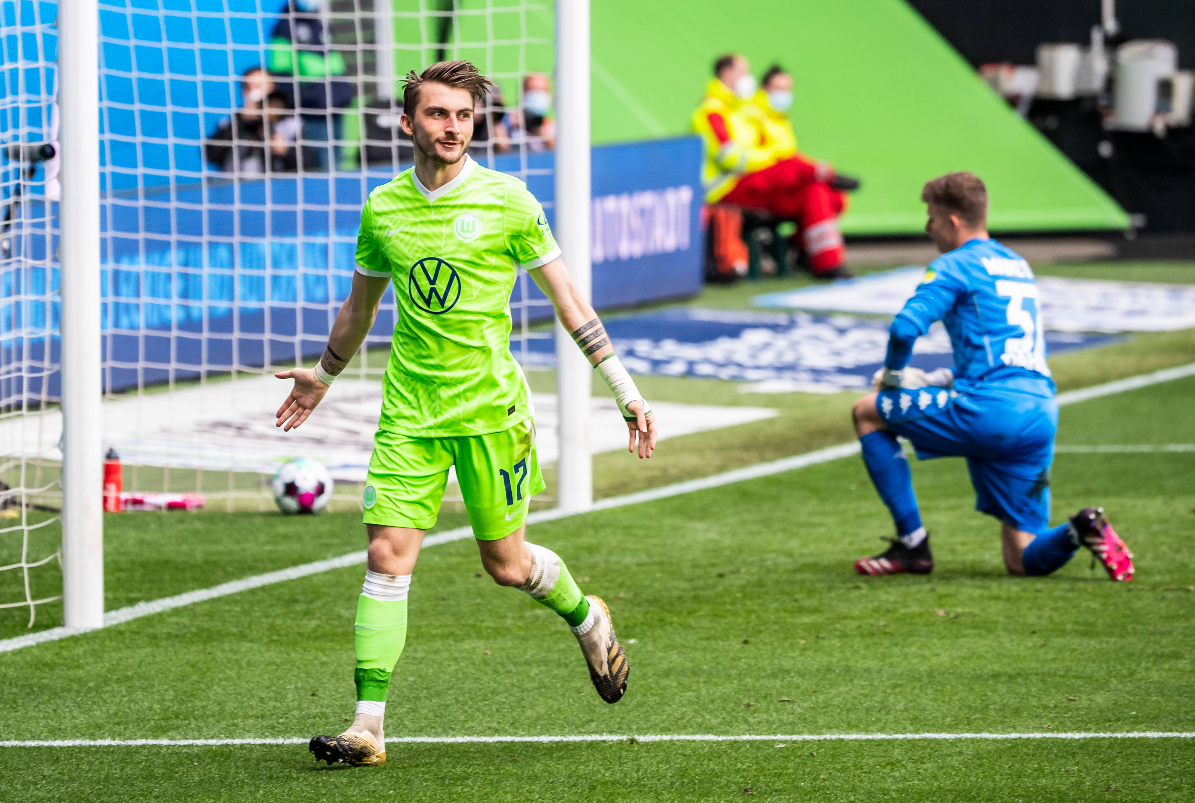 开云下载-沃尔夫斯堡客场逼平莱比锡红牛，少见平局的简单介绍