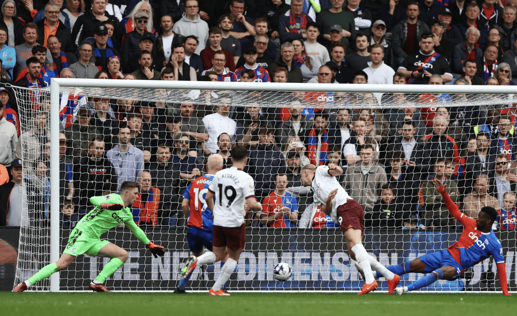 关于法国队在英超中逆转曼城,关键一战的信息 关于法国队在英超中逆转曼城,关键一战的信息