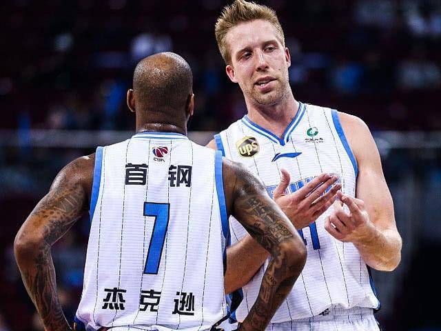 开云平台-马赛豪取三分，挤身争冠行列的简单介绍