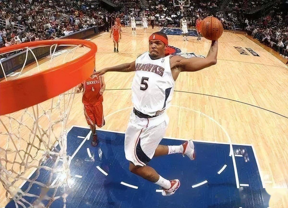 美因茨惨遭绝杀,球队陷入低谷 美因茨惨遭绝杀,球队陷入低谷