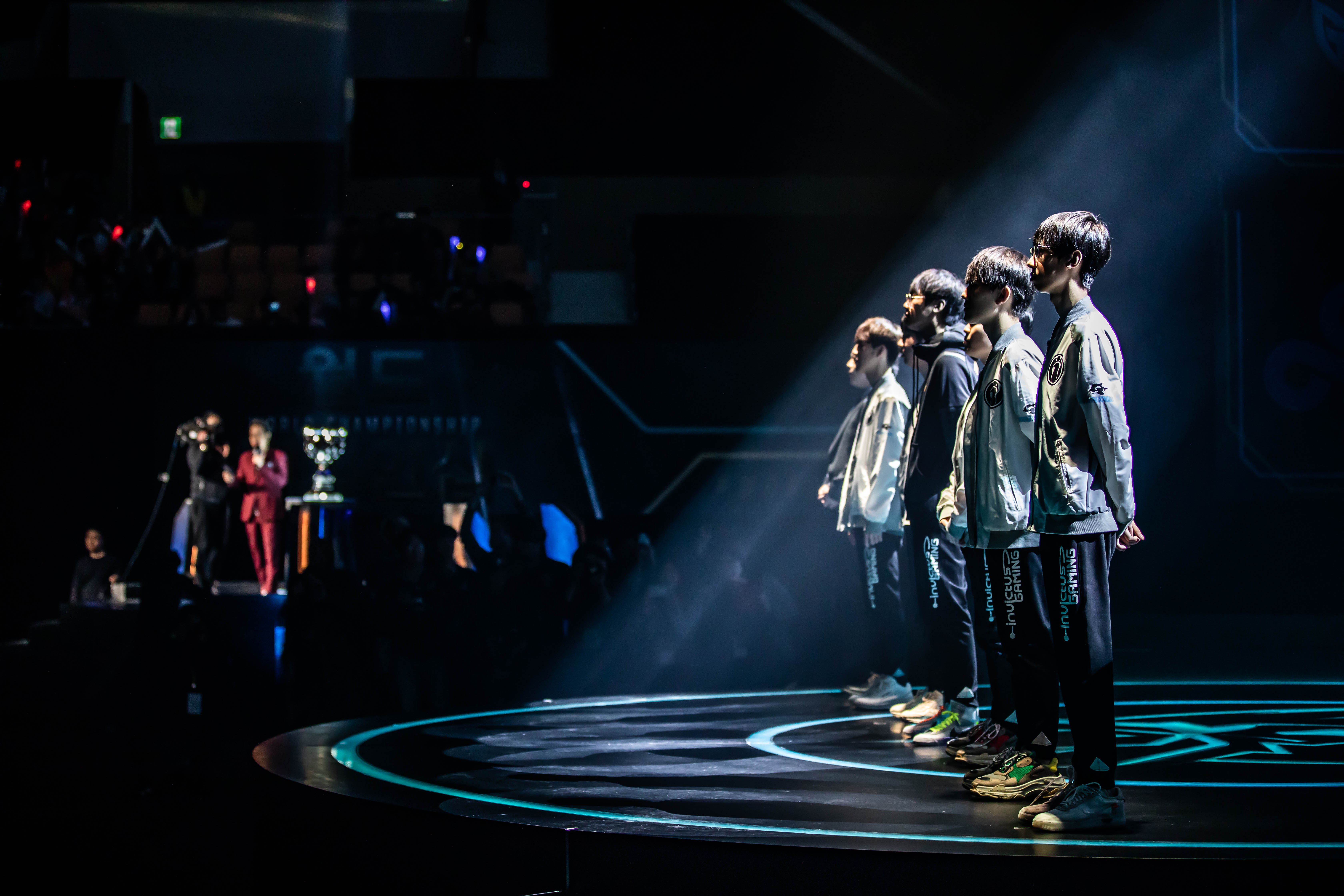 IG险胜GEN,CoreJJ团战一打五淘汰赛2:0(东京) IG险胜GEN,CoreJJ团战一打五淘汰赛2:0(东京)