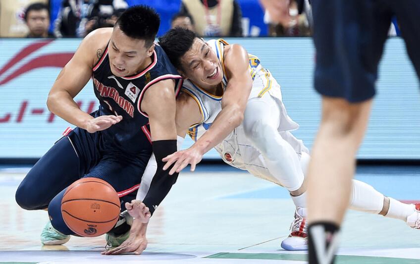 湖南男篮客场大幅度胜利,继续高歌猛进 湖南男篮客场大幅度胜利,继续高歌猛进