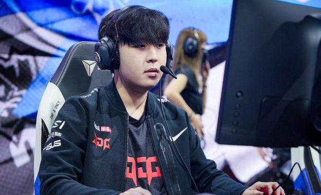 开云官网-C9横扫EG，Faker开启传奇时刻全球总决赛2:1（成都）