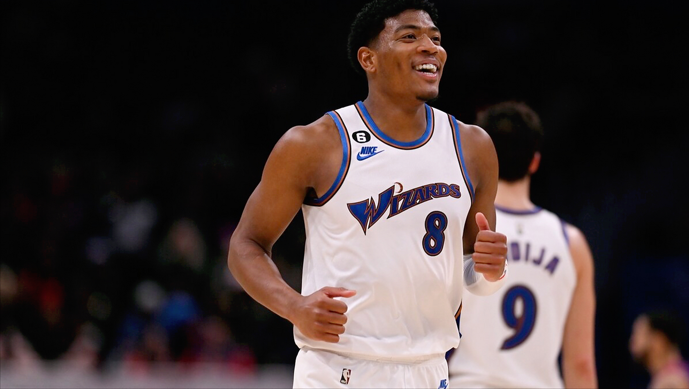 雄鹿客场大胜黄蜂,轻取胜利 雄鹿客场大胜黄蜂,轻取胜利