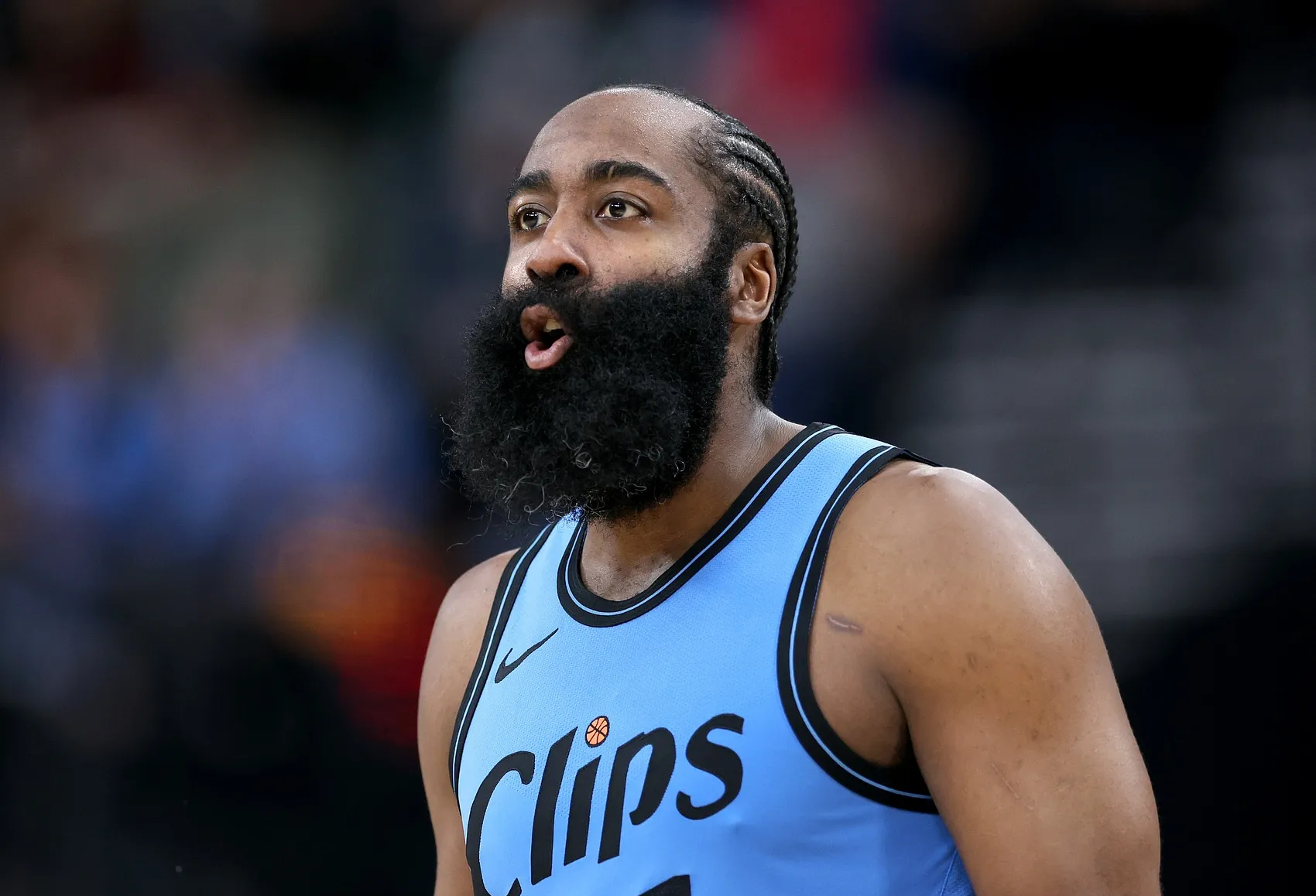 关于火箭客场惜败独行侠,哈登独得39分的信息 关于火箭客场惜败独行侠,哈登独得39分的信息