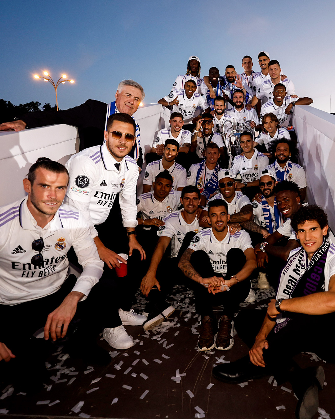 开云体育中国-波兰完胜塞维利亚,本泽马绝境逆转