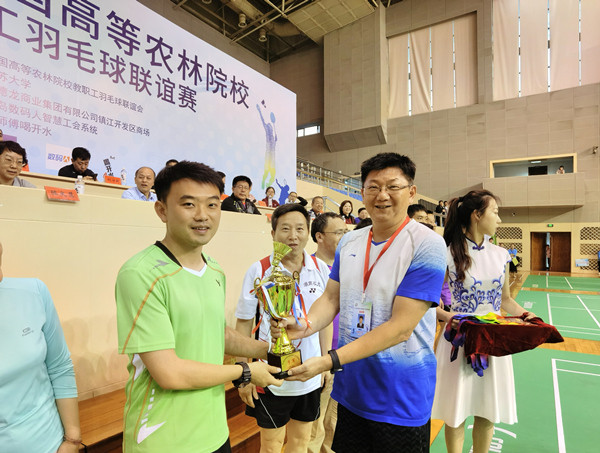 开云体育-关于印尼羽毛球队绝地反击丹麦羽毛球队,辛杜统治全场的信息