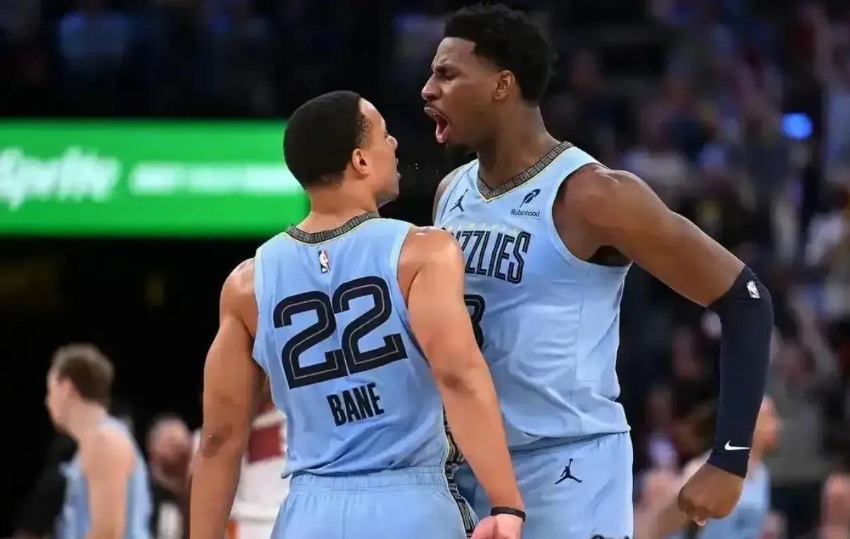 灰熊不敌活塞,莫兰特砍33分 灰熊不敌活塞,莫兰特砍33分