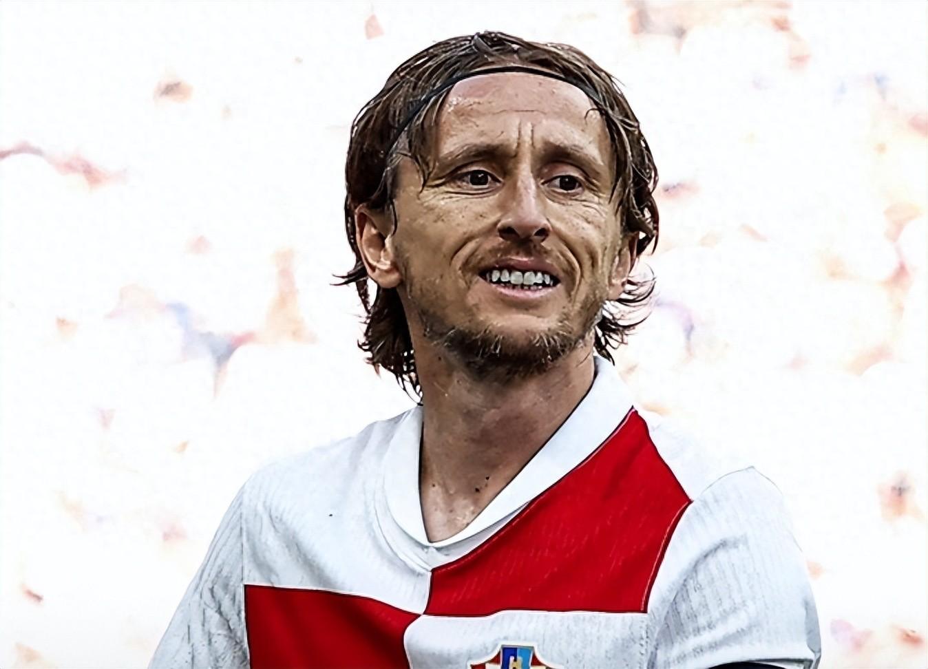 开云体育平台APP-关于欧洲杯传奇谢幕,球迷泪洒赛场的信息