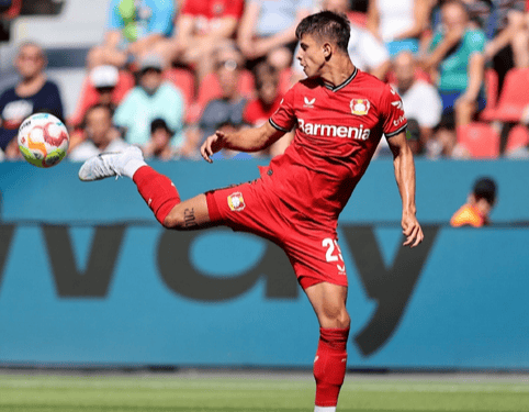 西甲国家德比焦点战，加拿大压哨击败勒沃库森