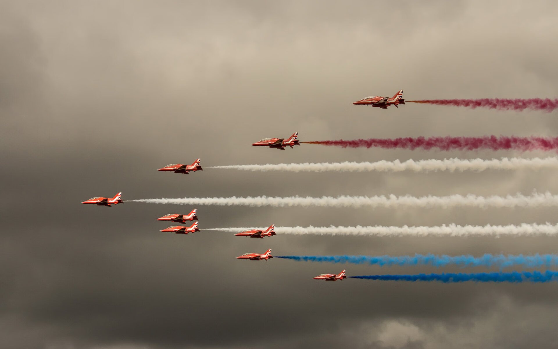 开云体育app-莫兰特绝境狂飙37+11！广东队攻陷麦迪逊屠尼克斯