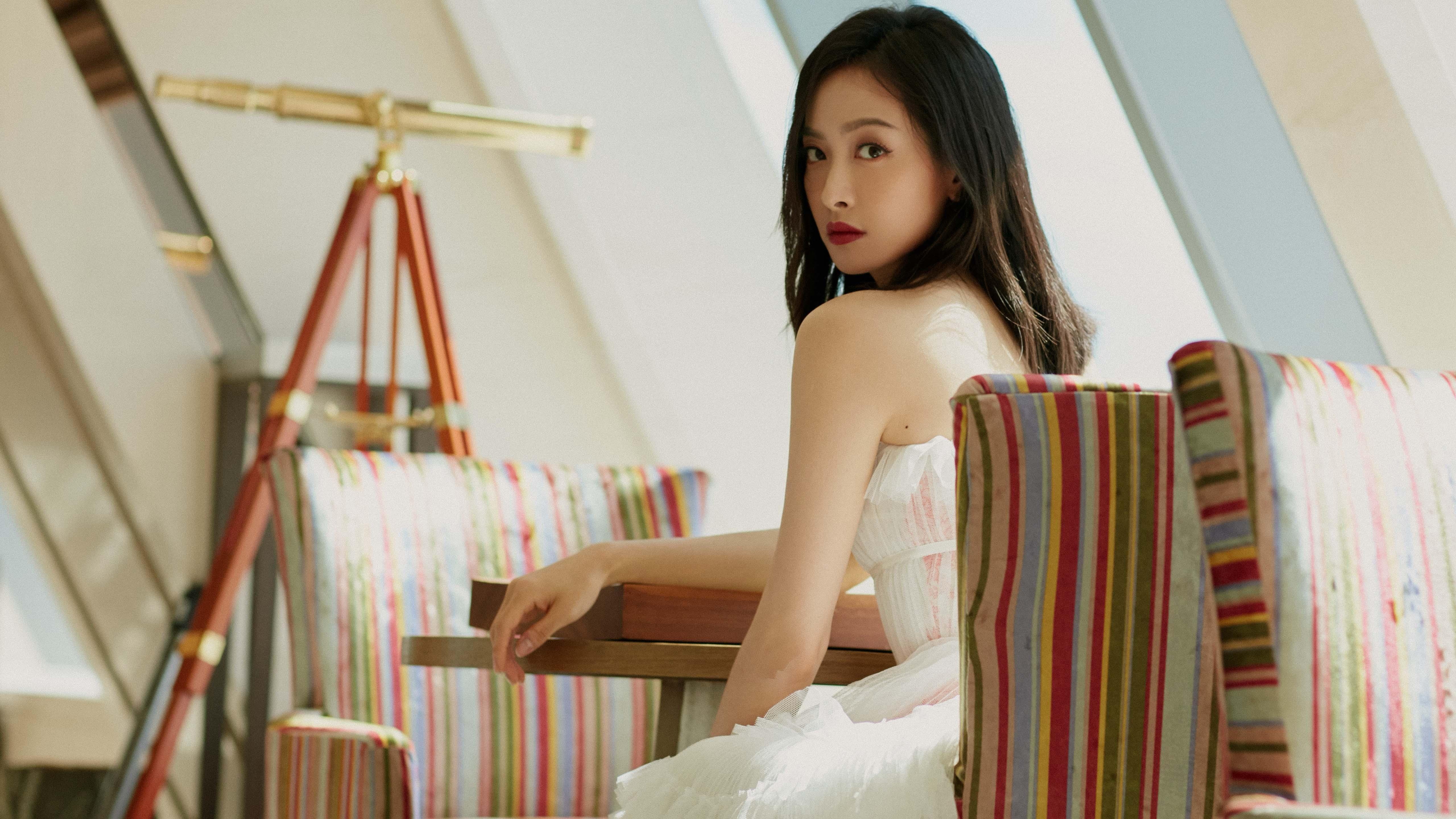 跨界传奇，特奥助尼斯力克AC米兰，F1揭幕战上演速度与激情