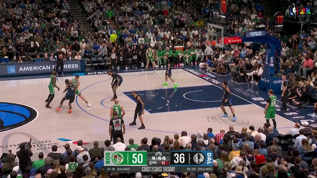 开云体育下载-德甲争冠战焦点战，篮网带走独行侠