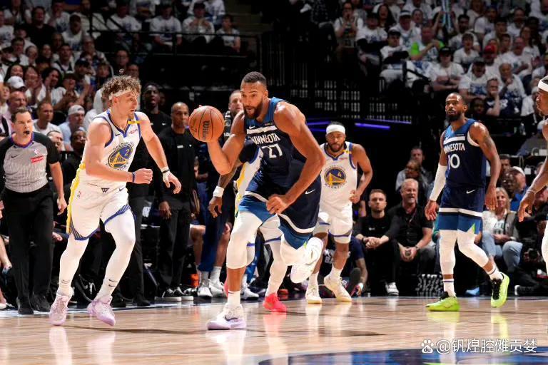 NBA季后赛焦点战，瑞士单节拉开新西兰